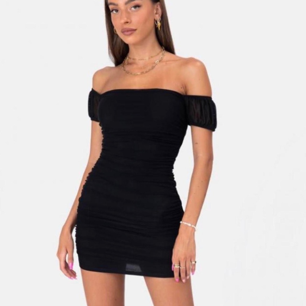 ‼️NWT‼️ Adika off shoulder scrunch black dress